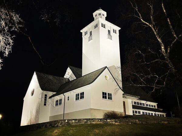 Nytt lys på Langevåg kyrkje