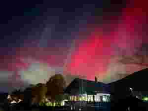 Farga himmelen raud