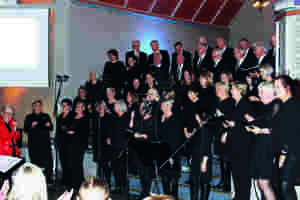 Stemningsfull song under stjernehimmelen