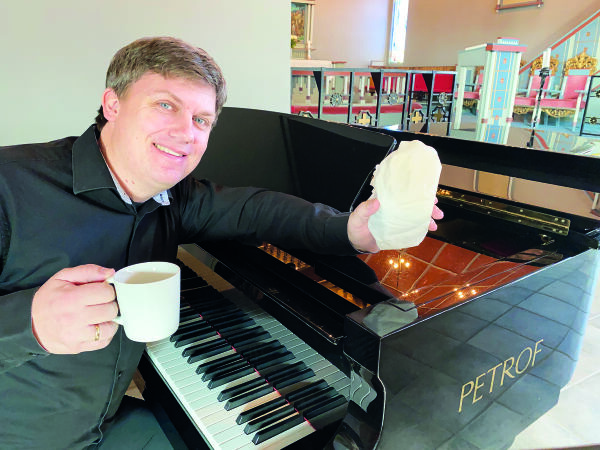Eminent organist på Sula-besøk