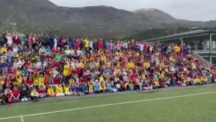 Fotballtrøyefredag på LIL-tun