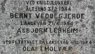 Ved minnesmerket