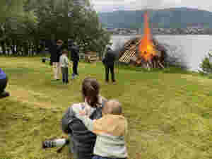 Midtsommarfest i fineveret