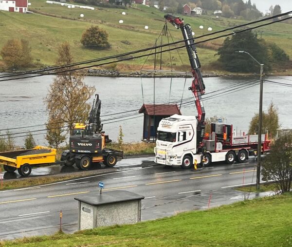 Endeleg busskur