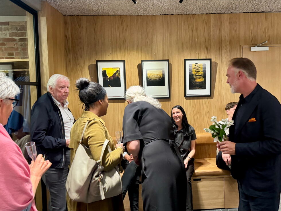 Godt besøkt vernissage for utstillinga «pilgrim»