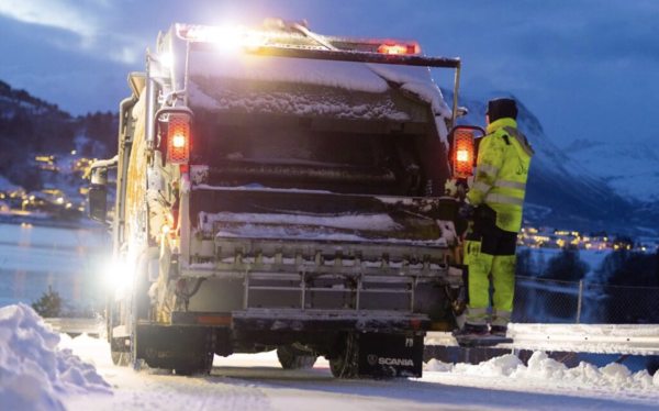 Veret stoppar bosshentinga