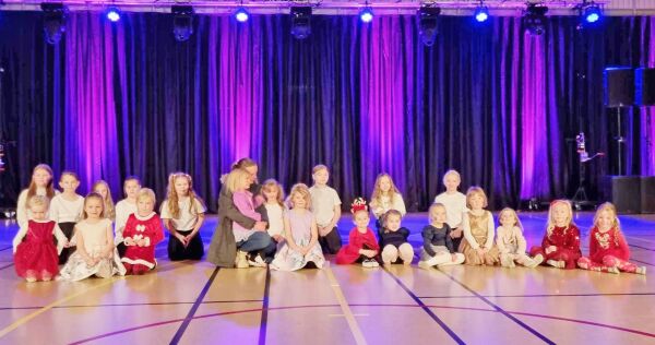 Juleshow for dans, turn og cheer