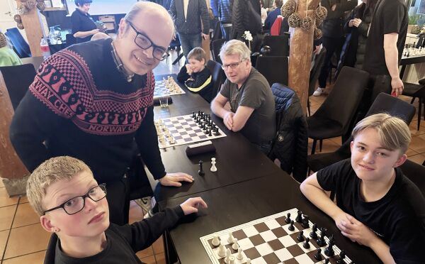 Lynsjakk med Lahlum