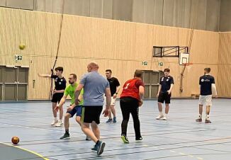 Klubbens første herrelag i handball